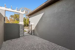 345 Villa Corte Dr, Lutz, FL 33549 - Photo 47