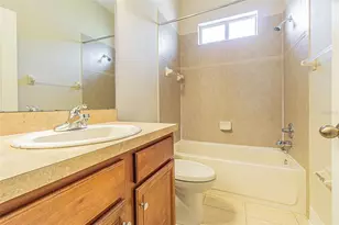 20002 Heritage Point Dr, Tampa, FL 33647 - Photo 15