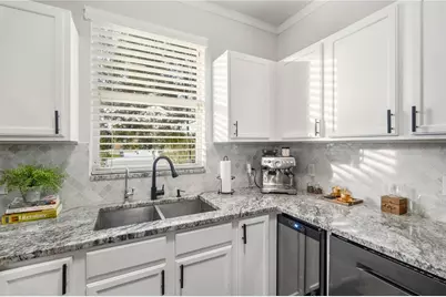 12466 Country White Circle, Tampa, FL 33635 - Photo 11