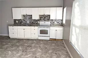 8713 N Mandarine Pl, Tampa, FL 33617 - Photo 5