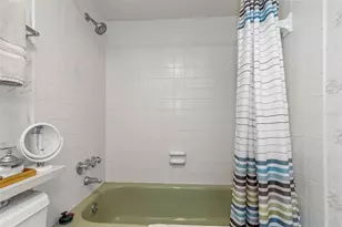 1900 68th St N, Saint Petersburg, FL 33710 - Photo 37