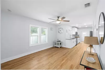 2606 W Henry Avenue, Tampa, FL 33614 - Photo 5