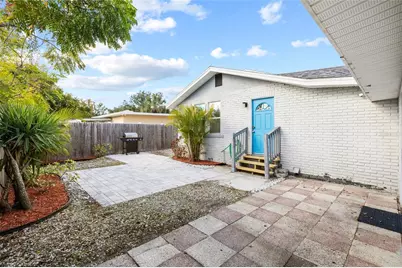 2606 W Henry Avenue, Tampa, FL 33614 - Photo 33