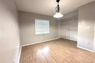 1119 Breeze Dr, Largo, FL 33770 - Photo 9