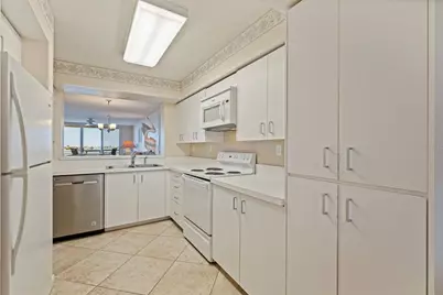 6105 Bahia Del Mar Circle #683, Saint Petersburg, FL 33715 - Photo 9