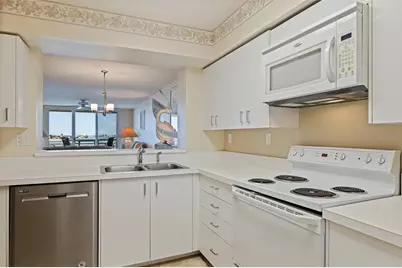 6105 Bahia Del Mar Circle #683, Saint Petersburg, FL 33715 - Photo 7