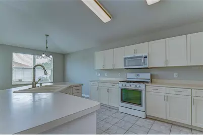 30305 Ingalls Court, Wesley Chapel, FL 33543 - Photo 11