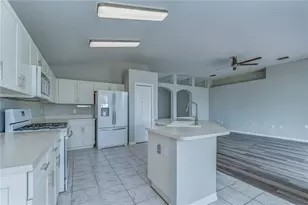 30305 Ingalls Ct, Wesley Chapel, FL 33543 - Photo 13