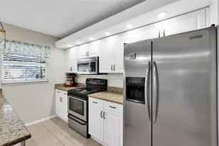 6834 34th Ave E, Palmetto, FL 34221 - Photo 13