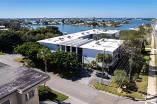 50 Harbor View Ln, Belleair Bluffs, FL 33770 - Photo 13