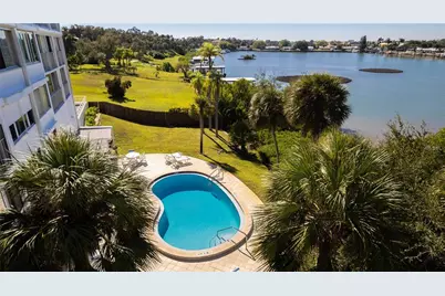 50 Harbor View Lane #11, Belleair Bluffs, FL 33770 - Photo 13