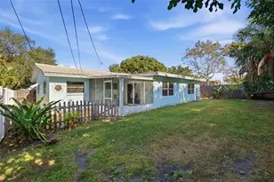 2039 Pine Ridge Dr, Clearwater, FL 33763 - Photo 31