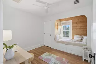 246 NE 19th Ave NE, Saint Petersburg, FL 33704 - Photo 25