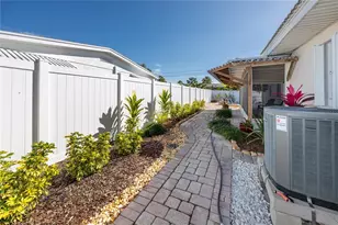 8851 Gulf Blvd, Saint Pete Beach, FL 33706 - Photo 29