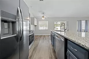 8155 Giffen Ln, Spring Hill, FL 34608 - Photo 17