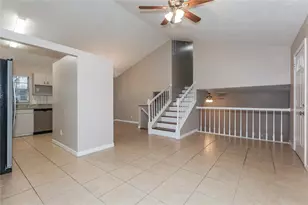 702 Old Darby St, Seffner, FL 33584 - Photo 9