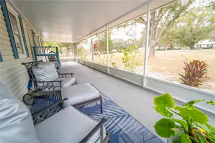 4405 Loma Vista Dr, Valrico, FL 33596 - Photo 11