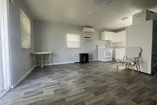 5475 42nd St N, Saint Petersburg, FL 33714 - Photo 7