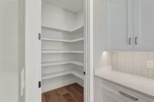 844 26th Ave N, Saint Petersburg, FL 33704 - Photo 19