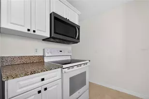 3206 W Azeele St, Tampa, FL 33609 - Photo 11