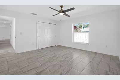 2324 5th Avenue Drive E, Palmetto, FL 34221 - Photo 5