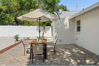 439 E Boyer Street, Tarpon Springs, FL 34689 - Photo 19