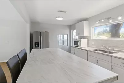 4126 Temple Heights Road, Tampa, FL 33617 - Photo 13