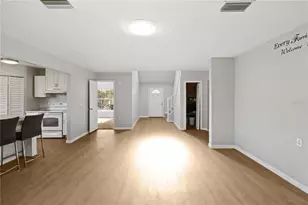 4126 Temple Heights Rd, Tampa, FL 33617 - Photo 11