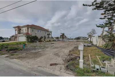 11100 5th Street E, Treasure Island, FL 33706 - Photo 9