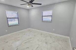 803 W Morse St, Plant City, FL 33563 - Photo 11