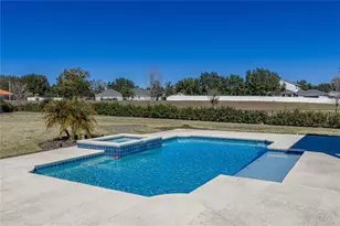 17914 Howsmoor Pl, Lutz, FL 33559 - Photo 9