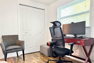 1004 Lake Charles Cir, Lutz, FL 33548 - Photo 39