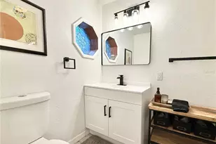 1004 Lake Charles Cir, Lutz, FL 33548 - Photo 47