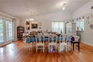 6808 Seafairer Dr, Tampa, FL 33615 - Photo 9