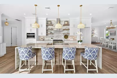 2050 Hawaii Avenue NE, Saint Petersburg, FL 33703 - Photo 13