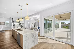 2050 Hawaii Ave NE, Saint Petersburg, FL 33703 - Photo 17