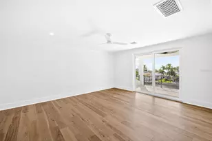 2050 Hawaii Ave NE, Saint Petersburg, FL 33703 - Photo 27