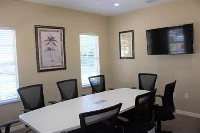 13361 N 56th Street #F, Tampa, FL 33617 - Photo 7