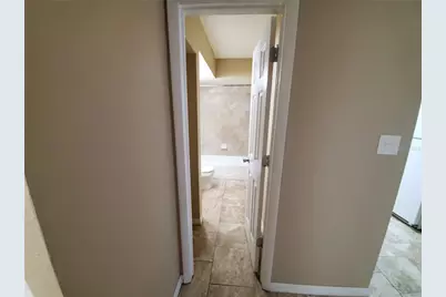 4115 32nd Street N #B, Saint Petersburg, FL 33714 - Photo 29