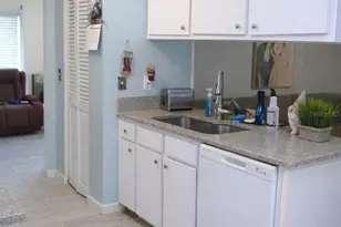 8013 W Elm St, Tampa, FL 33615 - Photo 5