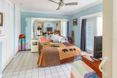 8013 W Elm Street, Tampa, FL 33615 - Photo 7