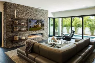 356 Bayview Dr NE, Saint Petersburg, FL 33704 - Photo 21