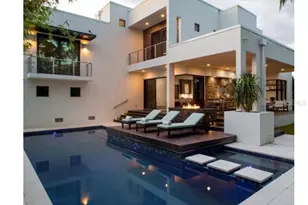 356 Bayview Dr NE, Saint Petersburg, FL 33704 - Photo 5