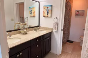 100 Bluff View Dr, Belleair Bluffs, FL 33770 - Photo 15