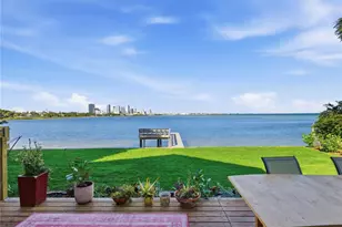 377 22nd Ave SE, Saint Petersburg, FL 33705 - Photo 11