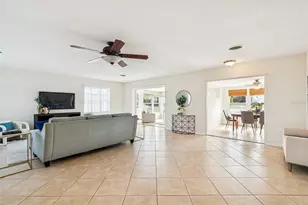 3700 21st Ave N, Saint Petersburg, FL 33713 - Photo 5