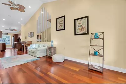 173 Sun Isle Circle, Treasure Island, FL 33706 - Photo 5