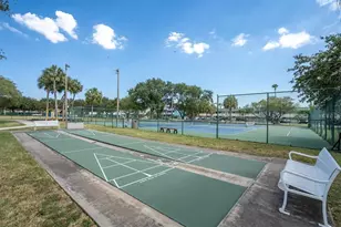 173 Sun Isle Cir, Treasure Island, FL 33706 - Photo 41