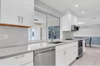 4200 46th Avenue S, Saint Petersburg, FL 33711 - Photo 5