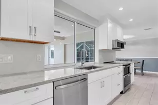 4200 46th Ave S, Saint Petersburg, FL 33711 - Photo 5